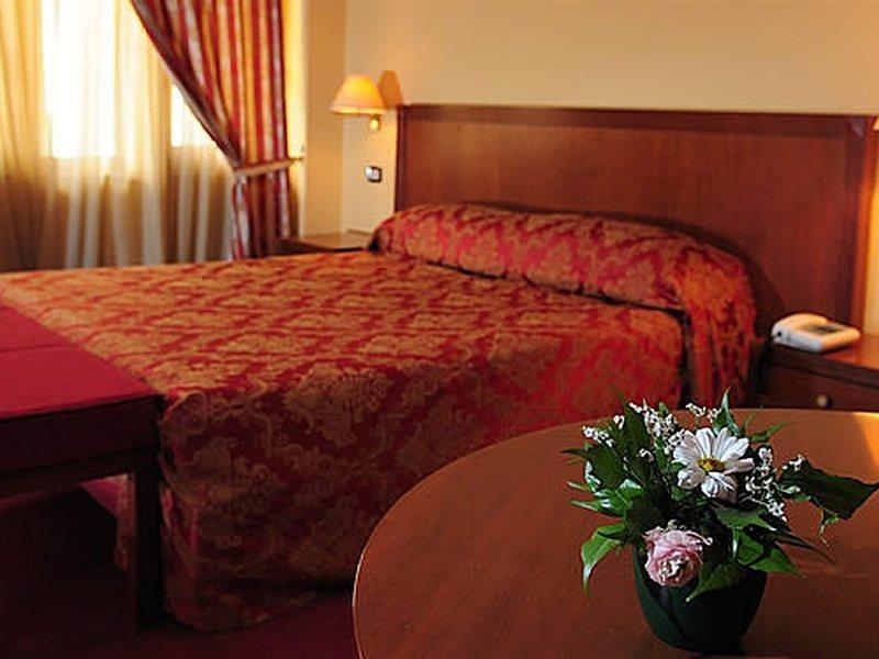 Hotel Mondial